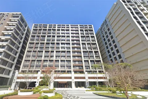 宜誠世界極建案主視覺