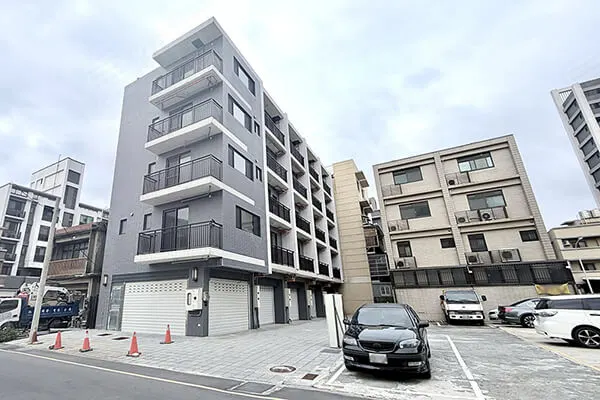 竑鈦晶硯建案主視覺